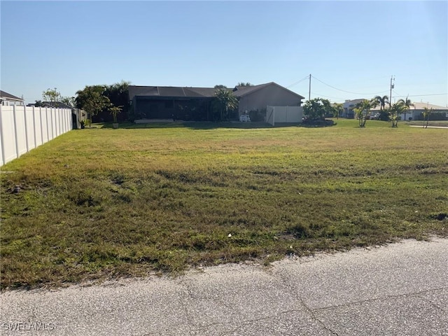 Listing photo 3 for 2539 NW 6th Ter, Cape Coral FL 33993