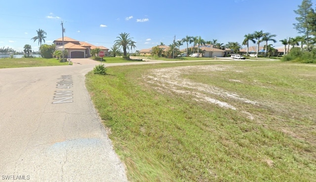 Listing photo 2 for 2700 NW 45th Ave, Cape Coral FL 33993