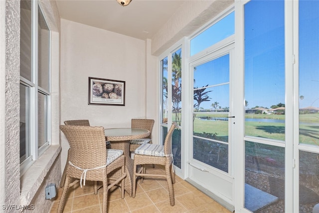 view of sunroom / solarium