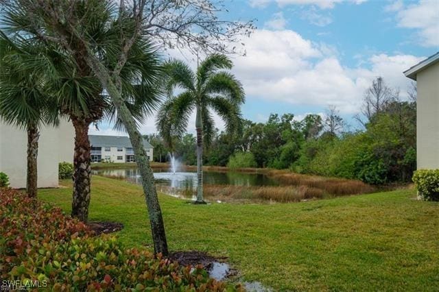 view of yard featuring a water view