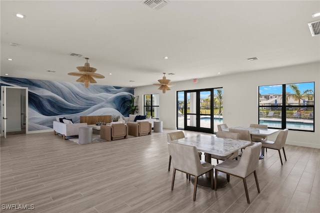 dining area featuring ceiling fan, light wood-style flooring, visible vents, and recessed lighting