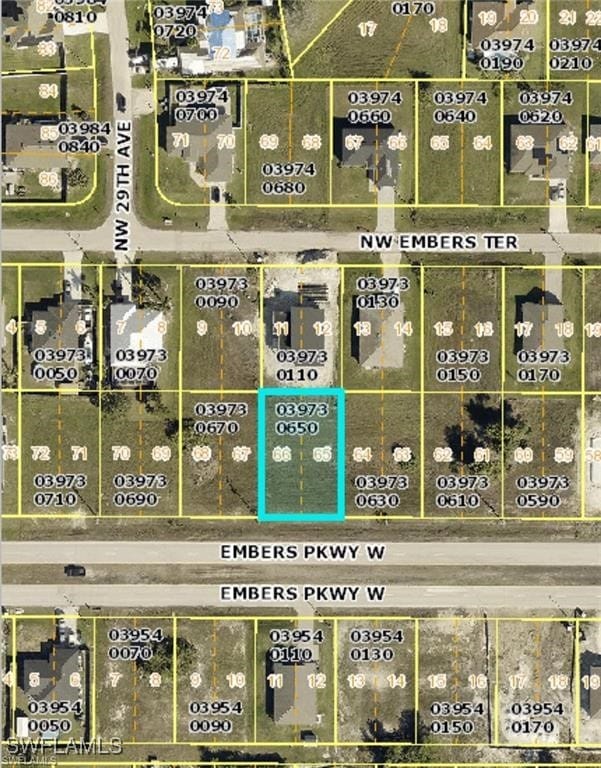 Listing photo 3 for 2839 Embers Pkwy W, Cape Coral FL 33993