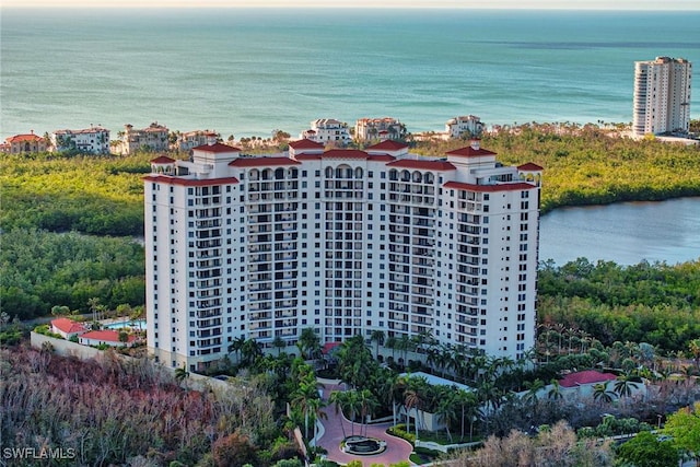 bird's eye view with a water view