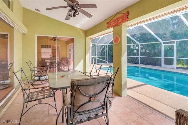 view of pool featuring ceiling fan