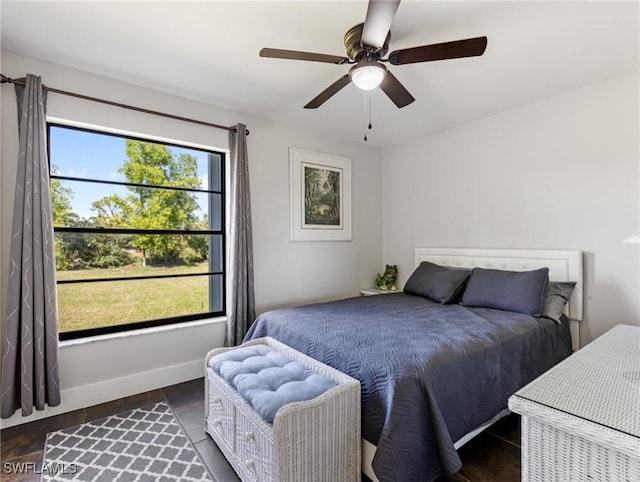 bedroom featuring ceiling fan