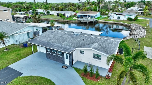 bird's eye view featuring a water view