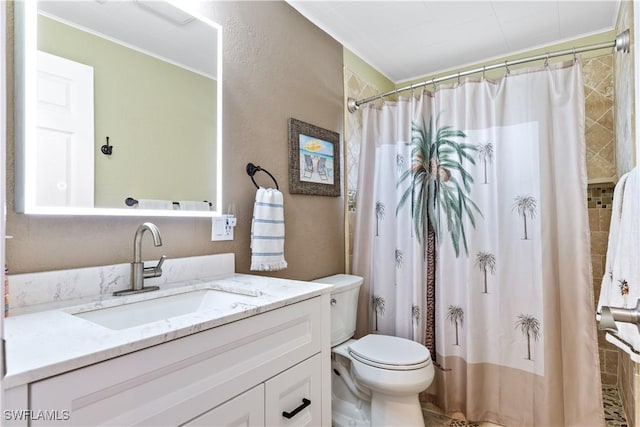 bathroom with a shower with curtain, vanity, and toilet