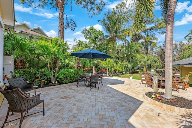 view of patio / terrace with outdoor dining area