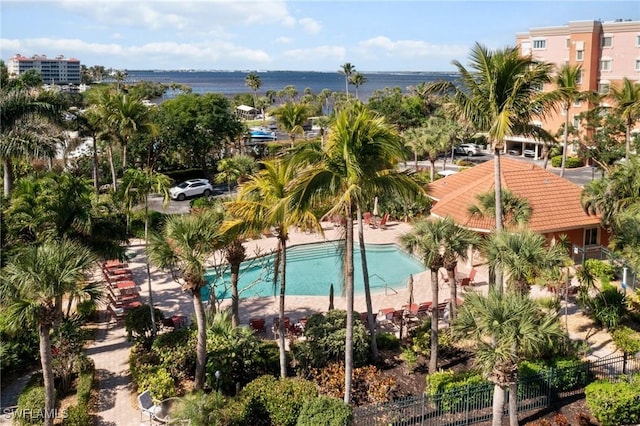 bird's eye view featuring a water view