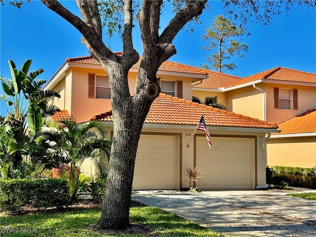 view of mediterranean / spanish-style house