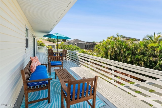 balcony with outdoor dining space