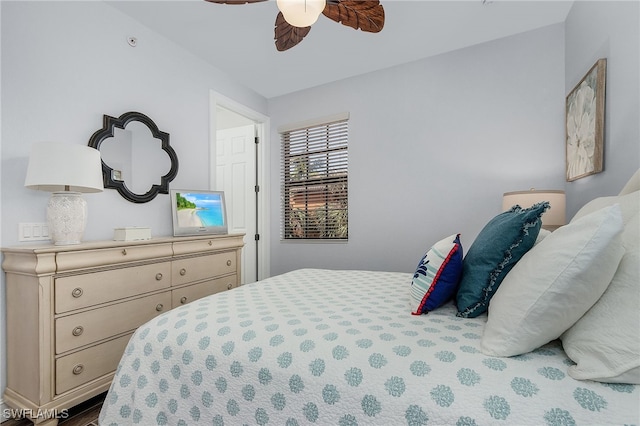 bedroom featuring ceiling fan