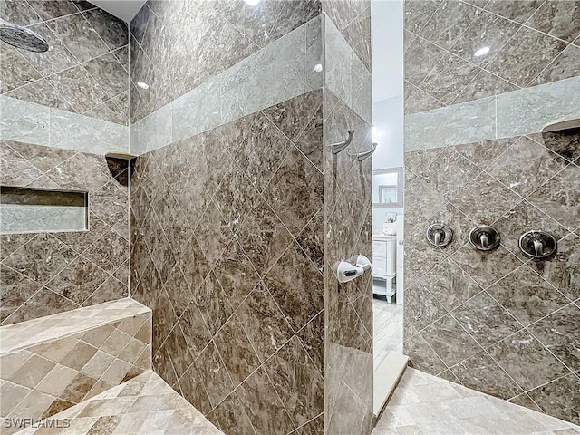 7684 County Rd 78, Fort Denaud, FL 33935 - bathroom with a walk in shower