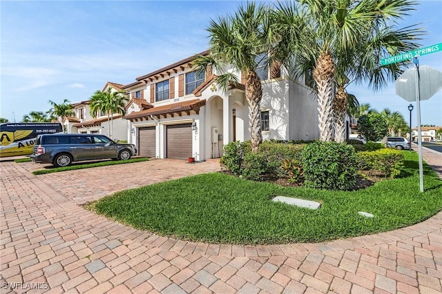 view of front of house featuring a garage