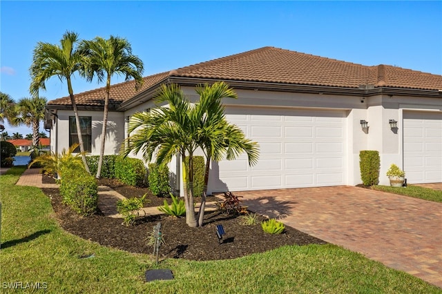 view of front of house with a garage