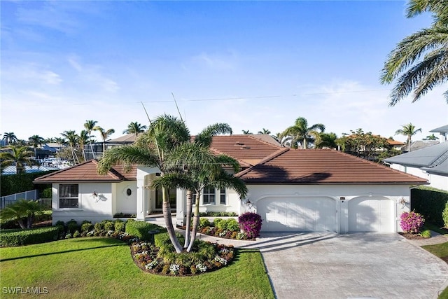view of front of home with a front lawn