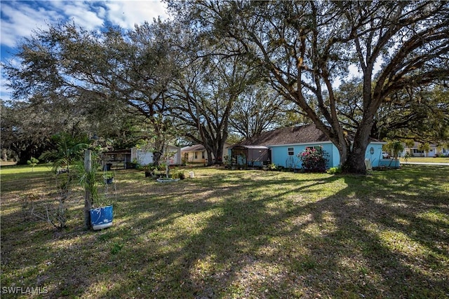 4001 E Sunflower Cir, Labelle, FL 33935 - view of yard