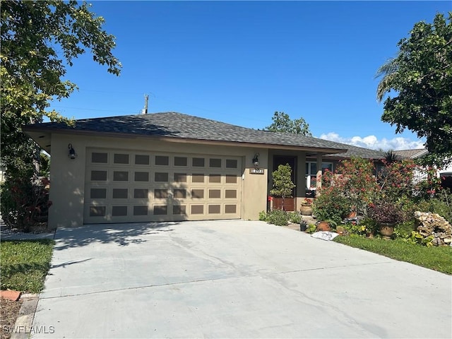 view of front facade featuring a garage