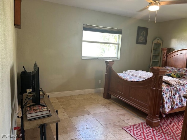 bedroom with ceiling fan