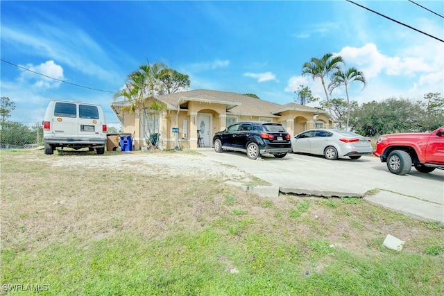 view of front of property