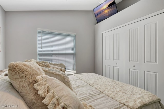 bedroom featuring a closet