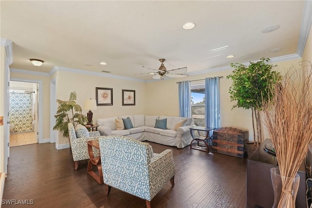 living area with dark wood-style floors, ceiling fan, ornamental molding, and recessed lighting