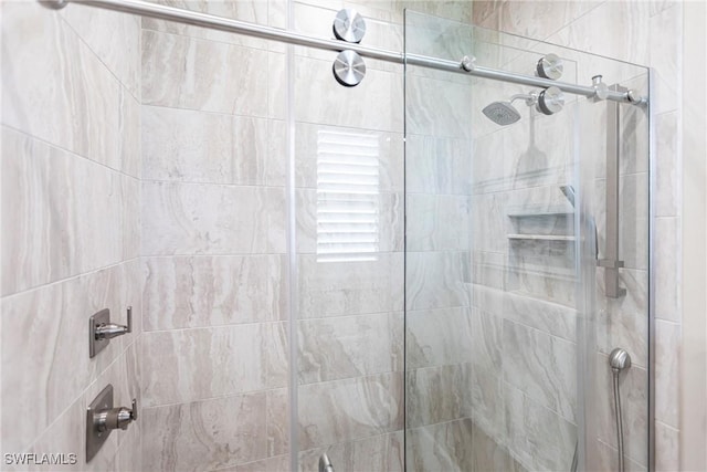 17122 Barcrest Ln, Punta Gorda, FL 33955 - full bath featuring a tile shower