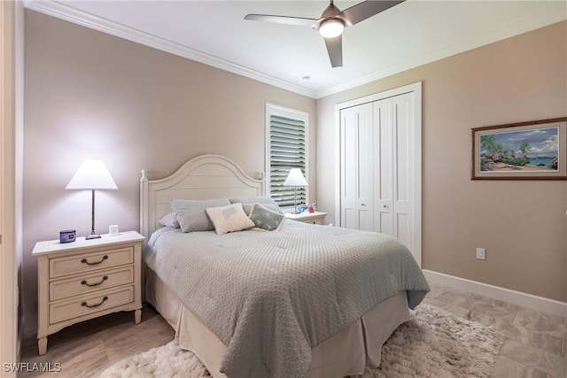 17122 Barcrest Ln, Punta Gorda, FL 33955 - bedroom featuring ceiling fan, ornamental molding, a closet, and baseboards
