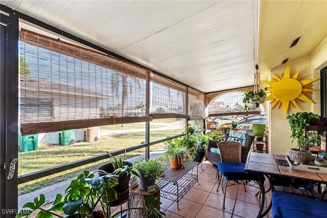 view of sunroom / solarium