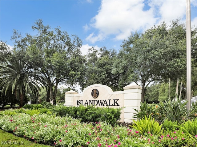 view of community / neighborhood sign