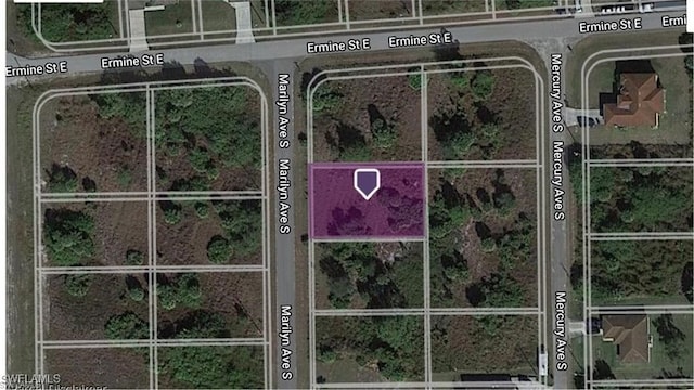 Listing photo 3 for 911 Marilyn Ave S, Lehigh Acres FL 33974