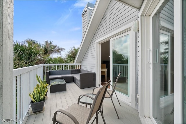 balcony featuring an outdoor hangout area