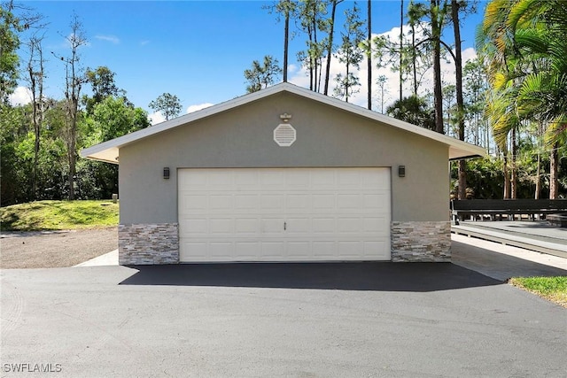 view of detached garage