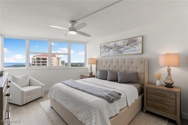 bedroom featuring ceiling fan