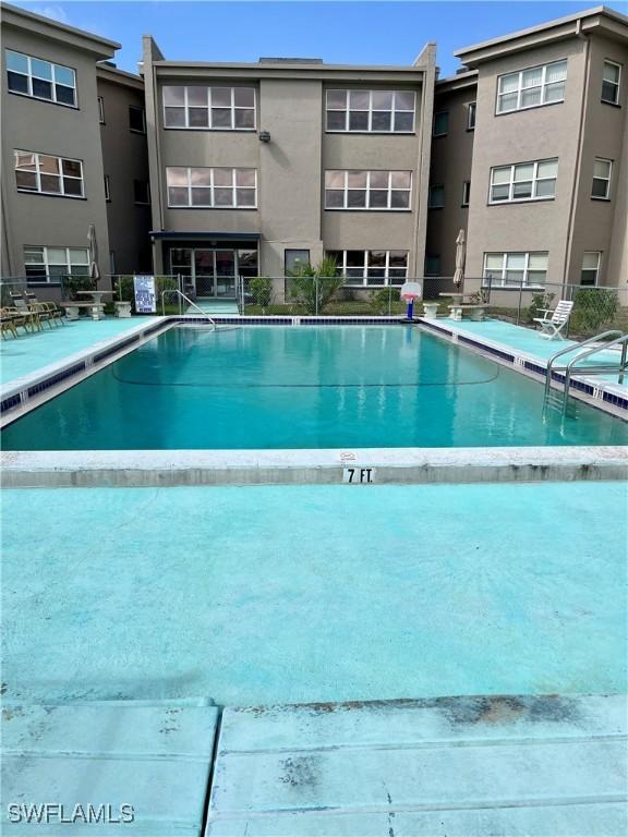 view of swimming pool