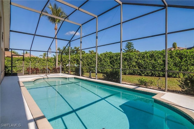 22338 Fountain Lakes Blvd, Estero, FL 33928 - pool featuring a lanai