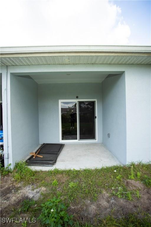 view of exterior entry