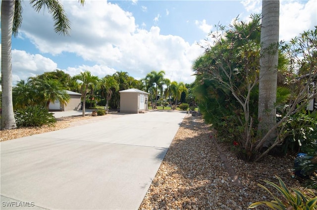 Listing photo 3 for 10216 Yellowtop Trl, Fort Myers FL 33905