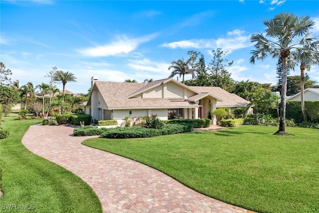 view of front of house with a front yard