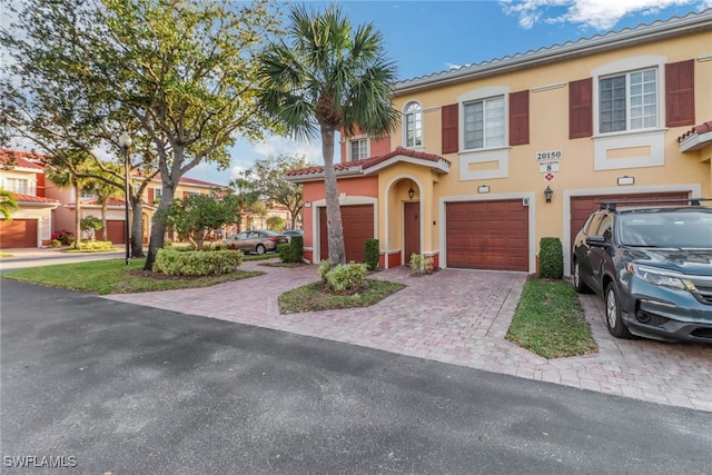 view of front of home featuring a garage