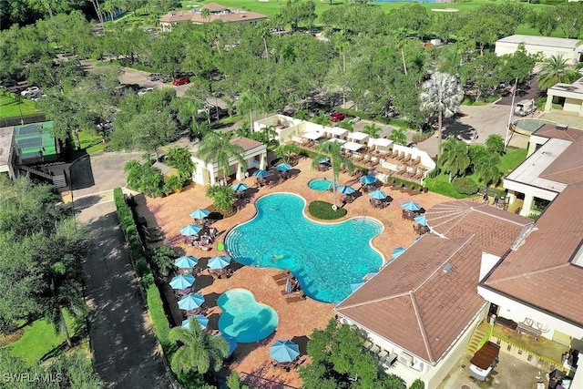 77 Silver Oaks Cir Unit 8-104, Naples, FL 34119 - bird's eye view of a pool