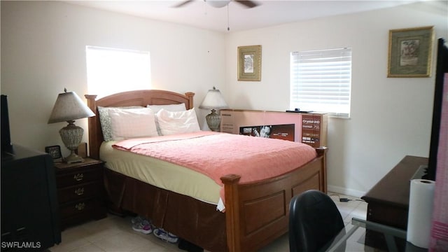 bedroom with ceiling fan