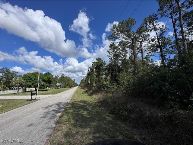 Listing photo 2 for 10 Wellington Ave, Lehigh Acres FL 33936