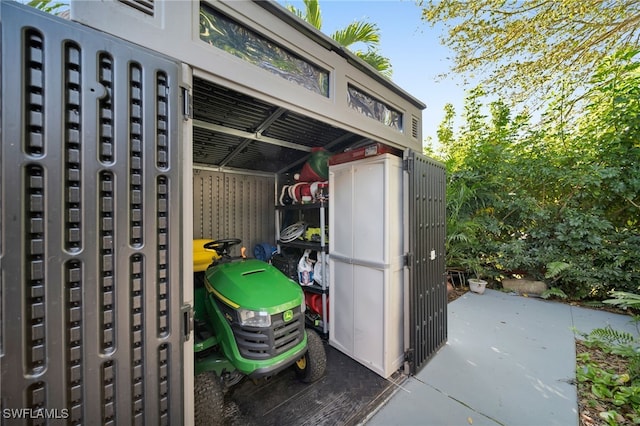 view of outbuilding