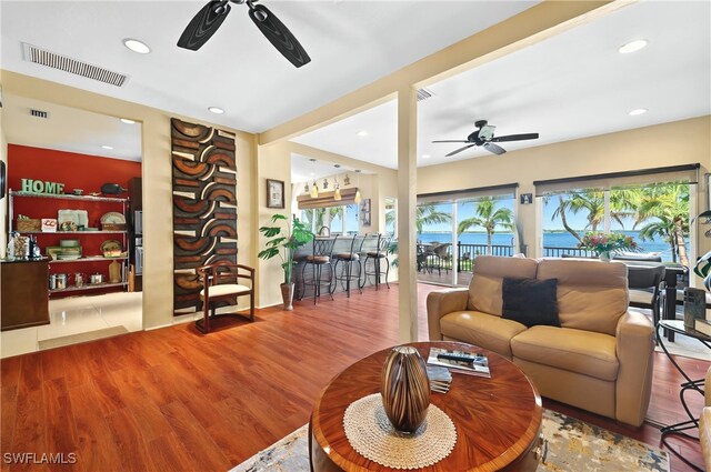 3385 E Riverside Dr, Fort Myers, FL 33916 - photo 9
