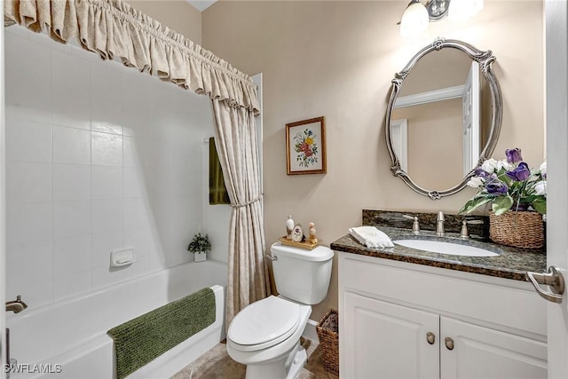 full bathroom featuring shower / bathtub combination with curtain, vanity, and toilet