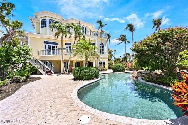 11550 Paige Ct, Captiva, FL 33924 - pool with stairway