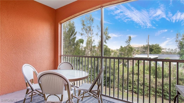 view of sunroom / solarium