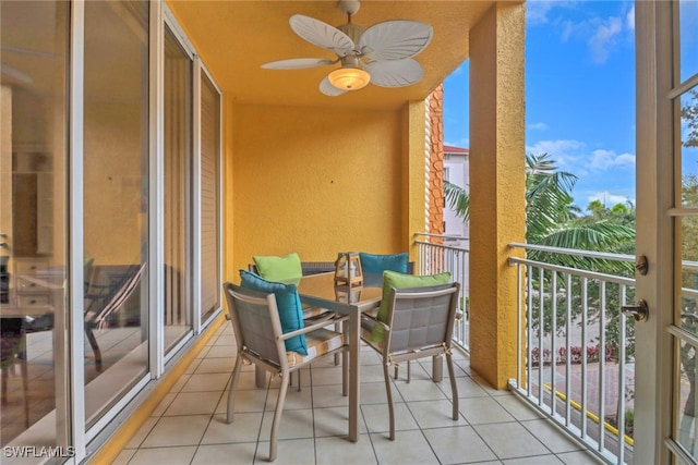 balcony featuring a ceiling fan