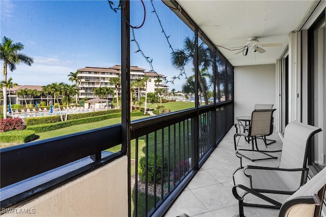 balcony with ceiling fan